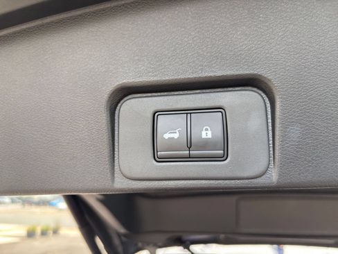 Used 2026 Nissan Rogue SL AWD/4WD image 20