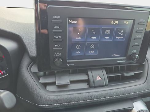 Used 2020 Toyota RAV4 LE w/ Carpet Mat Package image 23