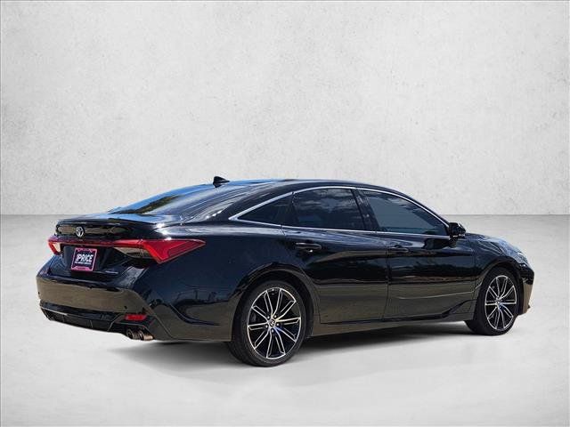Used 2022 Toyota Avalon Touring w/ Advanced Safety Package FWD image 5