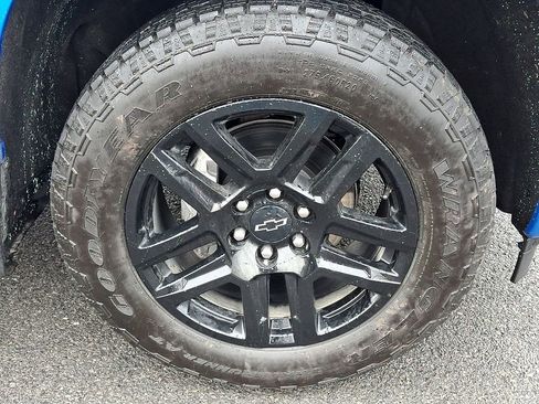 Used 2025 Chevrolet Silverado 1500 Custom w/ Turbomax Blackout Package image 11