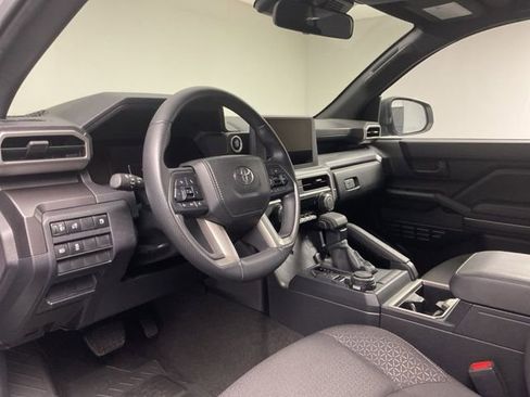 Used 2025 Toyota 4Runner SR5 image 13