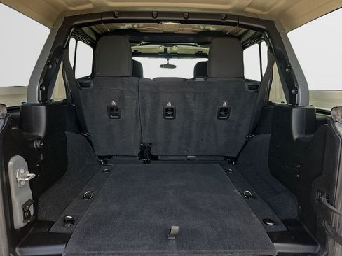 Used 2021 Jeep Wrangler Unlimited Sport AWD/4WD image 10
