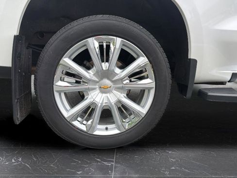 Certified 2023 Chevrolet Silverado 1500 High Country w/ High Country Premium Package AWD/4WD image 19