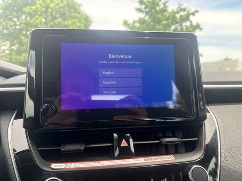 Used 2025 Toyota Corolla LE FWD image 29