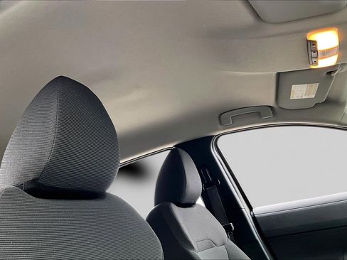 Used 2025 Nissan Kicks S image 25