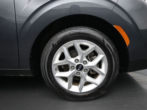 Used 2021 Kia Soul S image 10