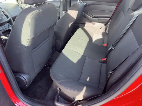 Certified 2017 Ford Focus SE image 12