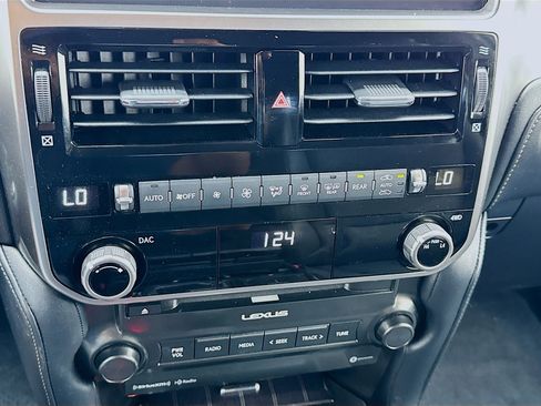 Used 2022 Lexus GX 460 Premium w/ Premium Package image 12