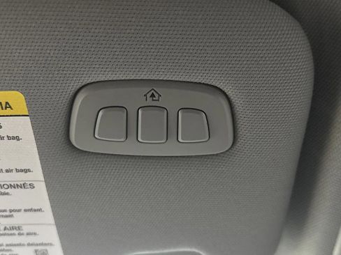 Used 2023 Ford Explorer Limited image 29