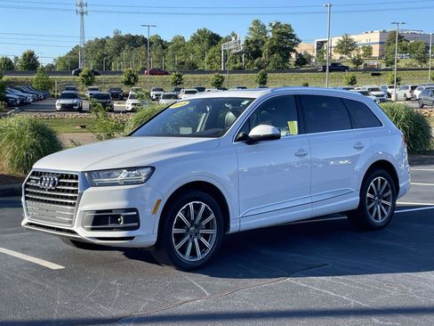 Used 2018 Audi Q7 2.0T Premium Plus w/ Premium Plus Package AWD/4WD image 3