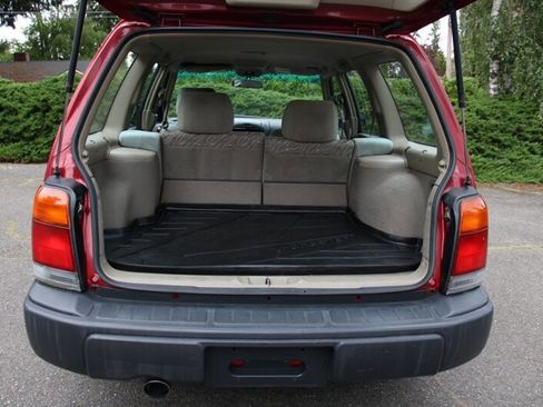 Used 1998 Subaru Forester L AWD/4WD image 15