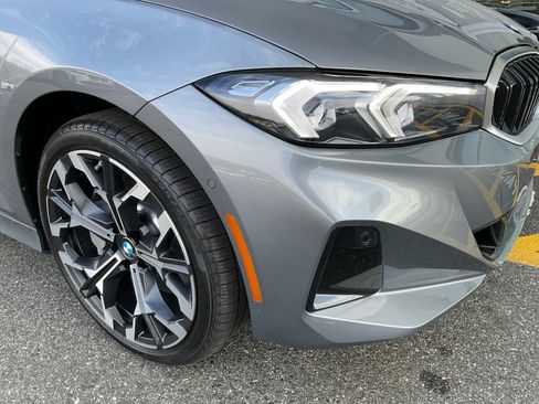 Used 2026 BMW 330i Sedan w/ Premium Package RWD image 23