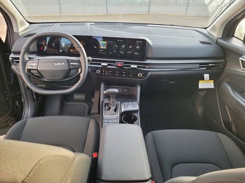New 2026 Kia Sportage LX image 8