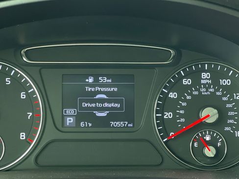 Used 2020 Kia Sorento LX image 25