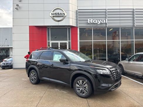 New 2026 Nissan Pathfinder SV image 1