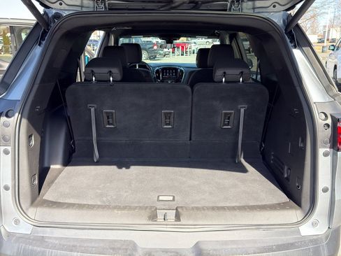 Used 2023 Chevrolet Traverse LT image 28