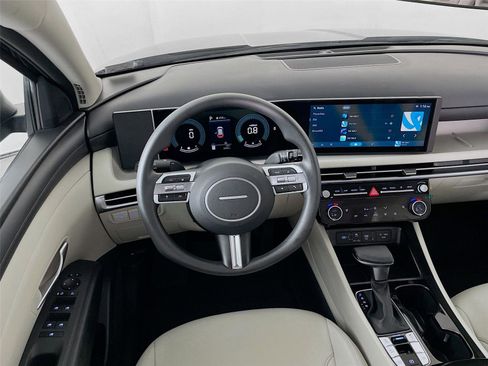 Certified 2025 Hyundai Tucson SEL AWD/4WD image 25