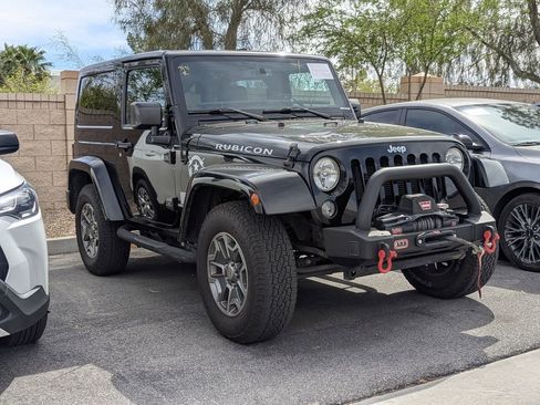 Used 2015 Jeep Wrangler Rubicon w/ Power Convenience Group image 3