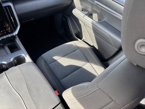 Certified 2025 GMC Acadia Elevation image 15