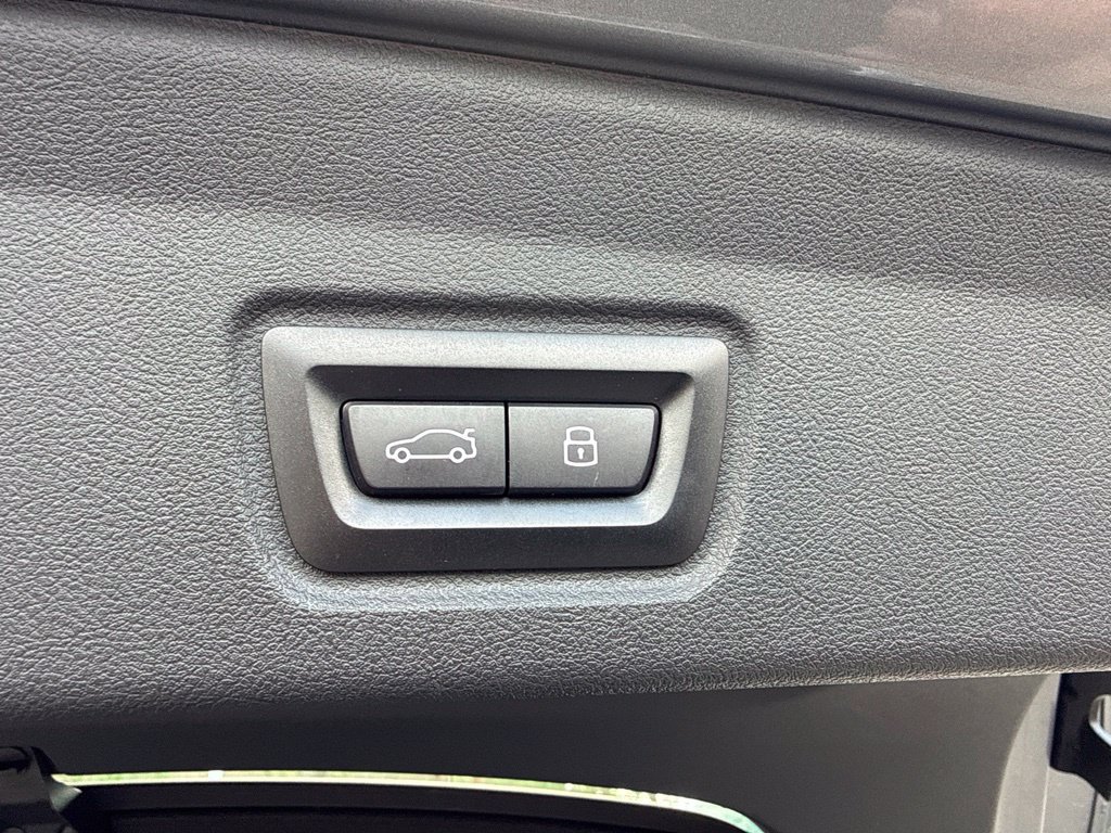 Certified 2024 BMW i4 eDrive40 w/ Premium Package RWD image 19