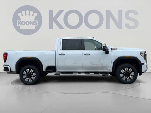New 2026 GMC Sierra 2500 Denali w/ Denali Reserve Package AWD/4WD image 8