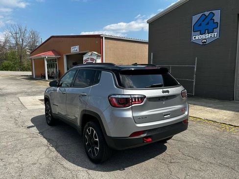 Used 2020 Jeep Compass Trailhawk image 6