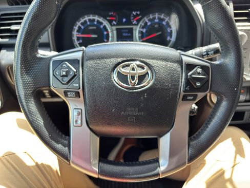Used 2018 Toyota 4Runner SR5 Premium image 7