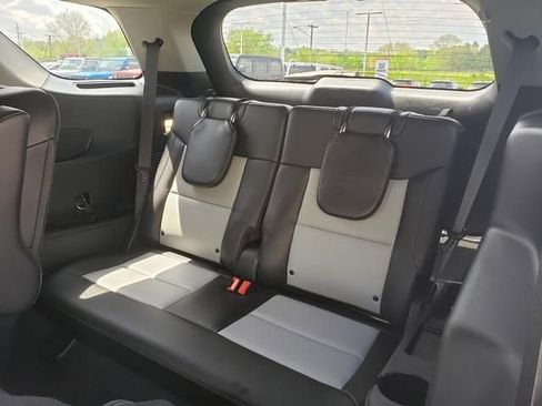 Used 2023 Ford Explorer XLT w/ Equipment Group 202A AWD/4WD image 16