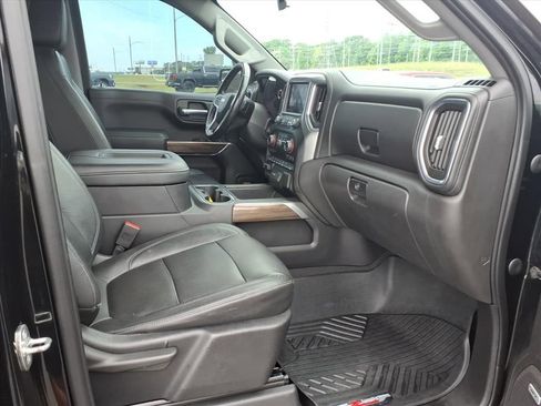 Used 2020 Chevrolet Silverado 1500 LT Trail Boss AWD/4WD image 11