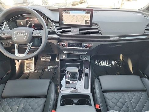 New 2025 Audi SQ5 Premium Plus image 11