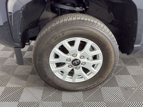 Used 2024 Toyota Tacoma SR5 image 15