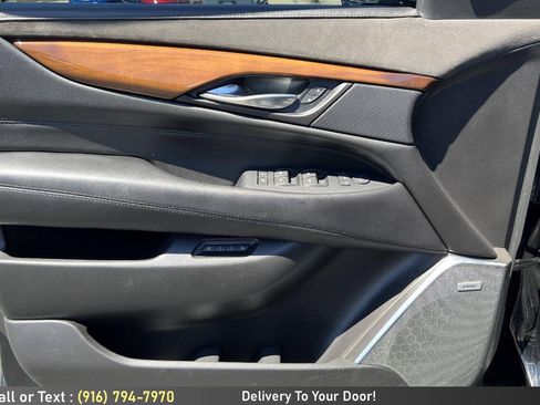 Used 2017 Cadillac Escalade ESV Premium Luxury AWD/4WD image 19