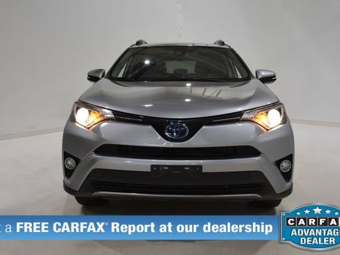 Used 2018 Toyota RAV4 XLE image 2