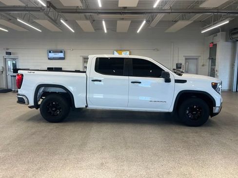 Used 2023 GMC Sierra 1500 Pro w/ Pro Value Package AWD/4WD image 4