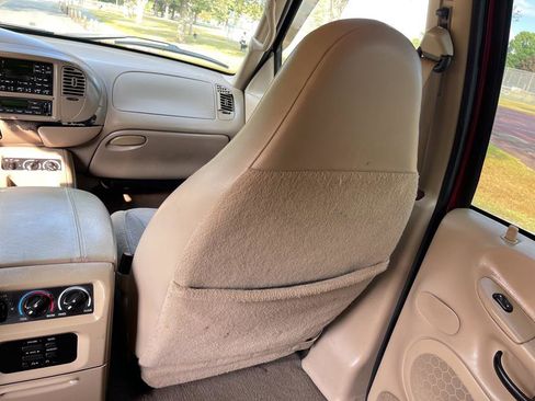 Used 2001 Ford Expedition Eddie Bauer image 27