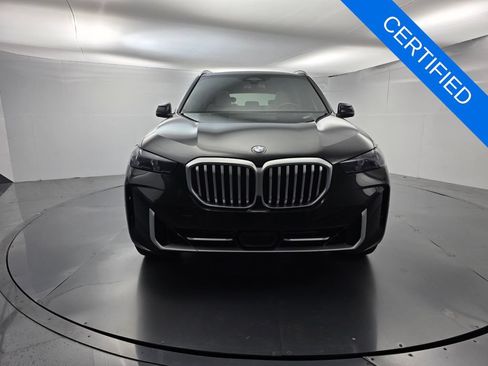 Certified 2024 BMW X5 sDrive40i w/ Parking Assistance Package RWD image 2