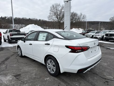 Used 2025 Nissan Versa S w/ Trunk Package image 7