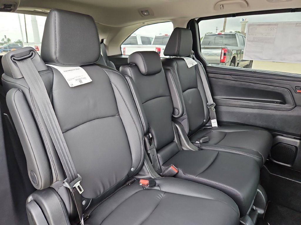 New 2027 Honda Odyssey EX-L image 17