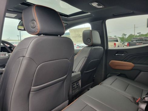 New 2026 GMC Canyon AT4 w/ Technology Plus Package AWD/4WD image 27
