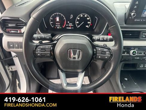Used 2023 Honda Pilot Touring image 19