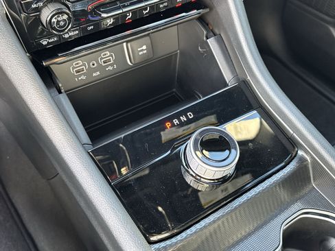 New 2025 Jeep Grand Cherokee Laredo X w/ Trailer Tow Package image 28