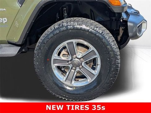 Used 2021 Jeep Wrangler Unlimited Sahara image 3