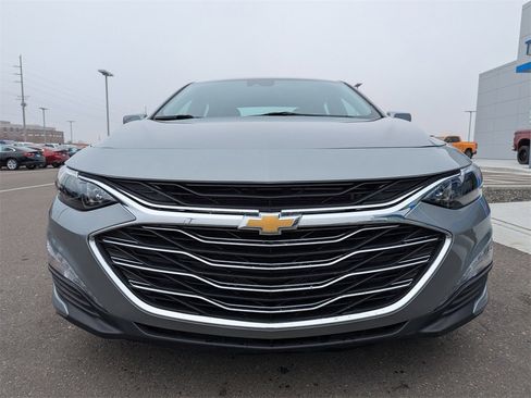 Used 2025 Chevrolet Malibu LT image 5
