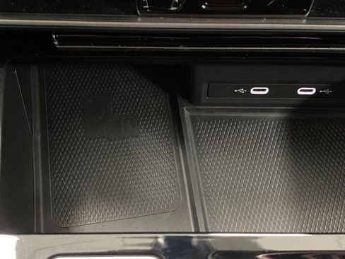 Used 2024 Volkswagen Atlas SE image 27