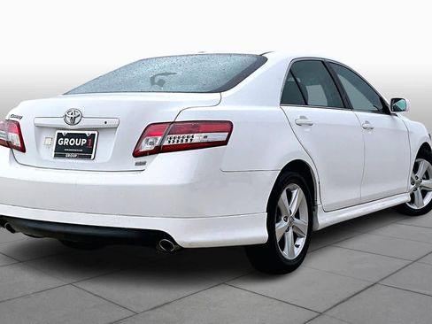 Used 2010 Toyota Camry SE image 11