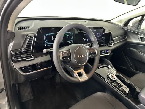 Used 2024 Kia Sportage LX image 13