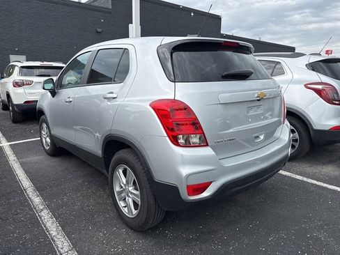 Used 2022 Chevrolet Trax LS w/ Tint and Cruise Package AWD/4WD image 2