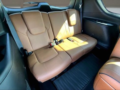 Used 2024 INFINITI QX80 Sensory AWD/4WD image 28