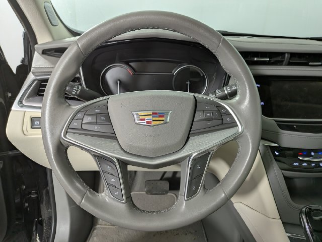 Used 2024 Cadillac XT5 Premium Luxury FWD image 10