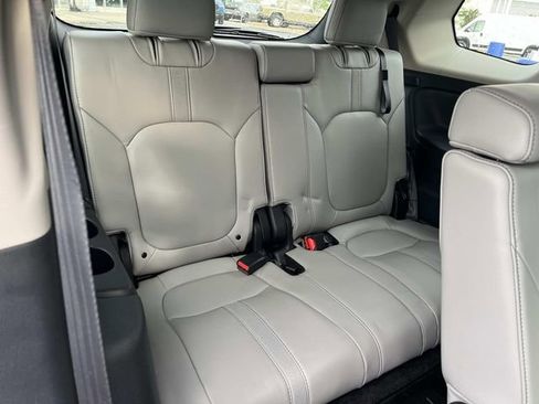 Used 2025 Honda Pilot EX-L image 21